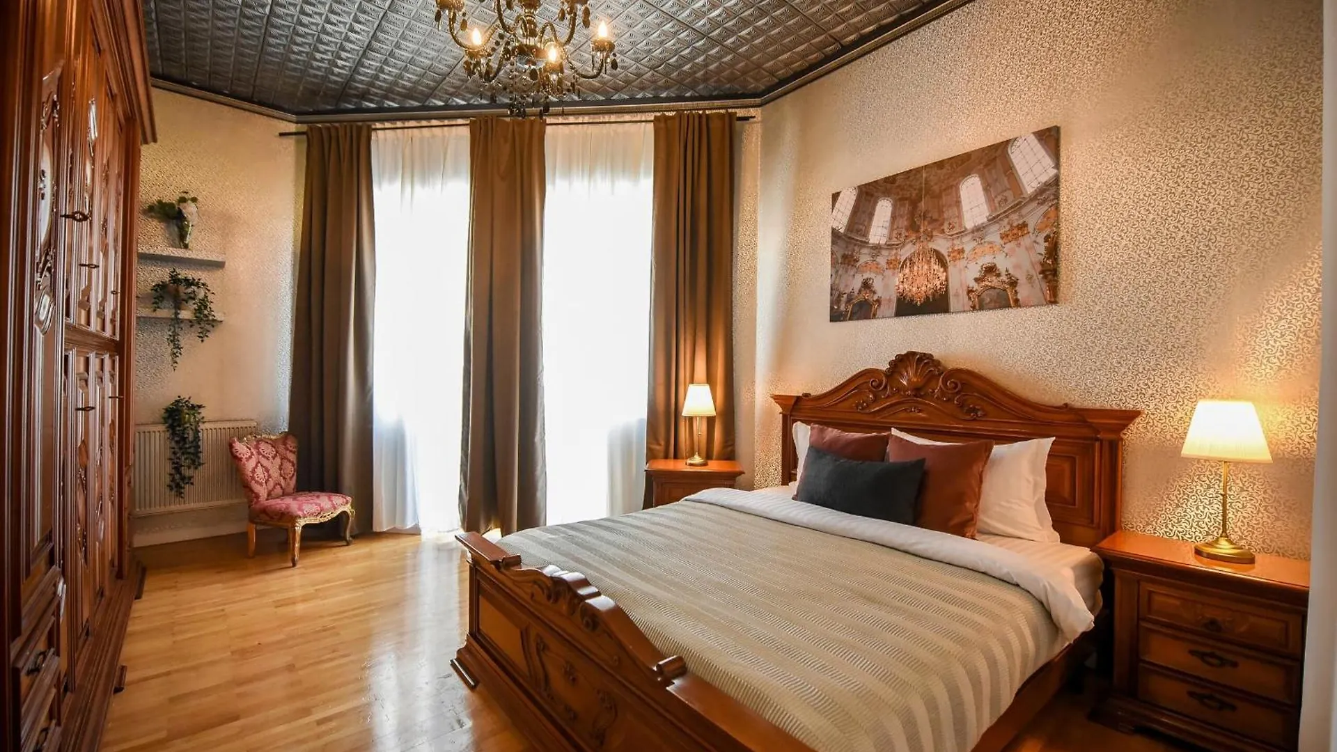 Centrally Located 2Br Apartment With Balcony & Unique Design Bucharest 0*,  Romania